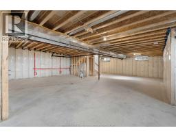 2524 MAYFAIR - 32