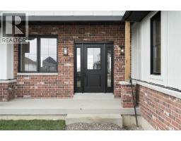 2524 MAYFAIR - 4