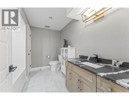 78 Redwood AVENUE - 27