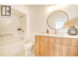 82 MULBERRY COURT - 19