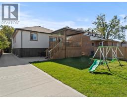 1320 GRAND MARAIS ROAD East - 40