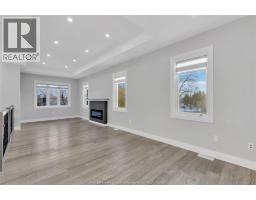 1320 GRAND MARAIS ROAD East - 5