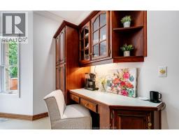 323 TALBOT STREET South - 30