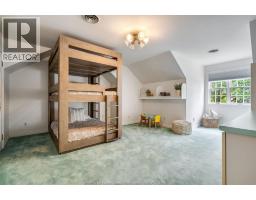 323 TALBOT STREET South - 34