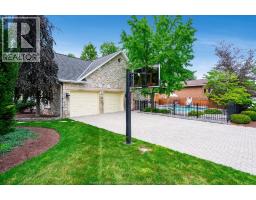 323 TALBOT STREET South - 44