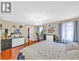 1098 STONEYBROOK CRESCENT - 26
