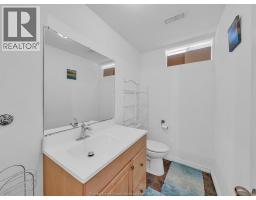 1098 STONEYBROOK CRESCENT - 44