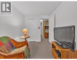 6430 THORNBERRY - 21