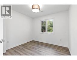 100 ERIE STREET North - 11