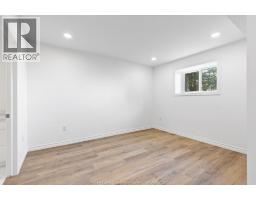 100 ERIE STREET North - 17
