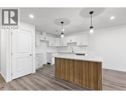 100 ERIE STREET North - 4