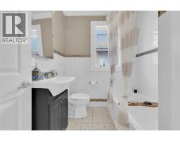 1515 PARENT AVENUE - 17