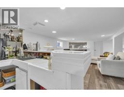 1515 PARENT AVENUE - 26