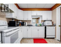 25 Regatta DRIVE - 27