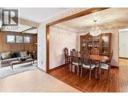 1565 ROXBOROUGH - 6