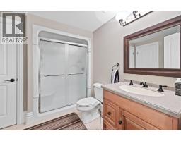 1265 MAPLE - 36