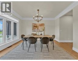 569 HOLBURN - 11