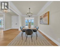 569 HOLBURN - 12