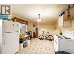 497 Caron AVENUE - 11