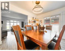 276 FAIRWAY CRES - 11