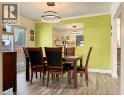 276 FAIRWAY CRES - 9