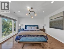11965 RIVERSIDE DRIVE East - 36