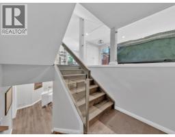 11965 RIVERSIDE DRIVE East - 42