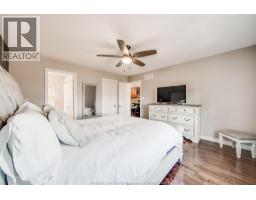 412 ROSEWOOD DRIVE - 21