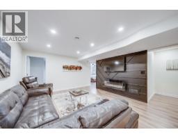 412 ROSEWOOD DRIVE - 33