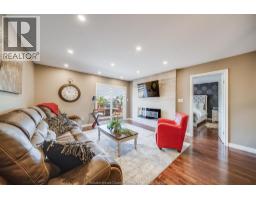 412 ROSEWOOD DRIVE - 9