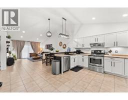 163 ANTONIO COURT - 3