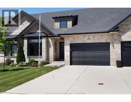211 LIVINGSTONE CRESCENT - 3