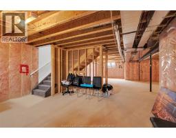 211 LIVINGSTONE CRESCENT - 30
