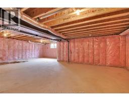 211 LIVINGSTONE CRESCENT - 32