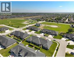211 LIVINGSTONE CRESCENT - 36