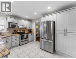 46 Brush CRESCENT - 11