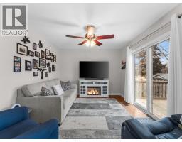 46 Brush CRESCENT - 12