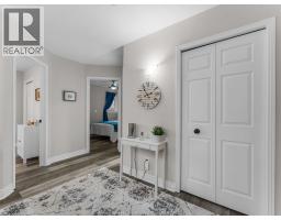 46 Brush CRESCENT - 26