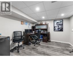 46 Brush CRESCENT - 30