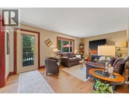 270 Irwin AVENUE - 10