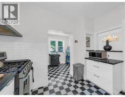 908 WINDERMERE ROAD - 25