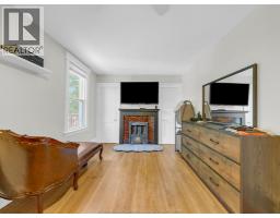 908 WINDERMERE ROAD - 33