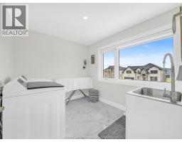 192 WHELAN DRIVE - 22