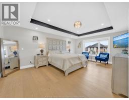 192 WHELAN DRIVE - 23