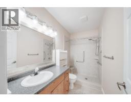 1054 OAK STREET - 12