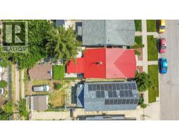 1054 OAK STREET - 2