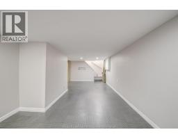 1054 OAK STREET - 25