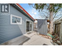 1054 OAK STREET - 33