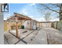 1054 OAK STREET - 34