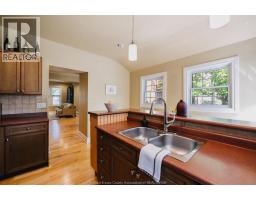 786 Monmouth ROAD - 11